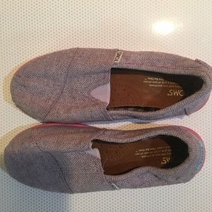 Girls Toms Slip Ons